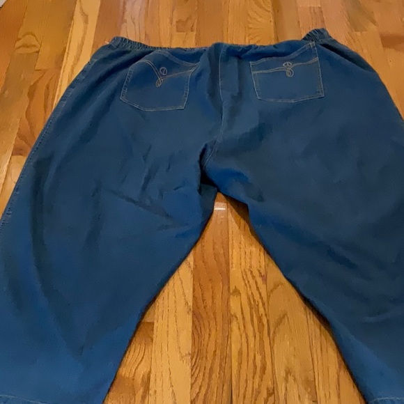 C.D.Daniels~Wide Leg Cropped\Capris 💙 - Picture 8 of 10